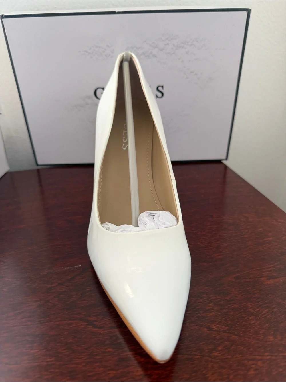 Guess White Pointed-Toe High Heel Pump